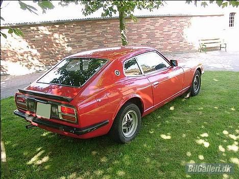 Datsun 260Z - Sommeren ´04 i forældrenes indkørsel. billede 4