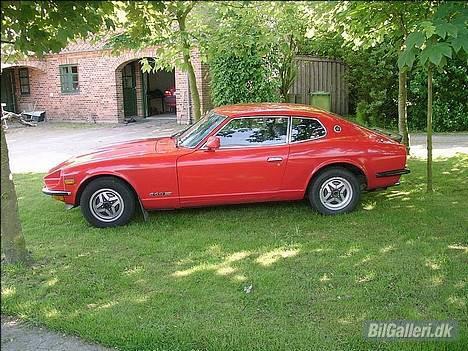 Datsun 260Z - Sommeren ´04 i forældrenes indkørsel. billede 5