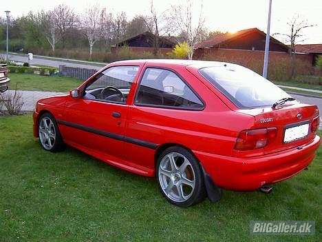 Ford Escort 1.6 16V. billede 3
