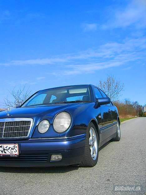 Mercedes Benz E 220 CDI billede 4