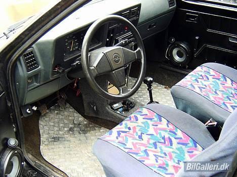 Opel Kadett D 1,3S  billede 3