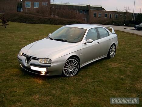 Alfa Romeo 156 - godt billede hvor man lige kan se den "lille" spoile.. billede 8