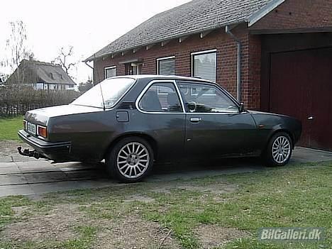 Opel Ascona B 2.0 S - Med 15" på billede 5