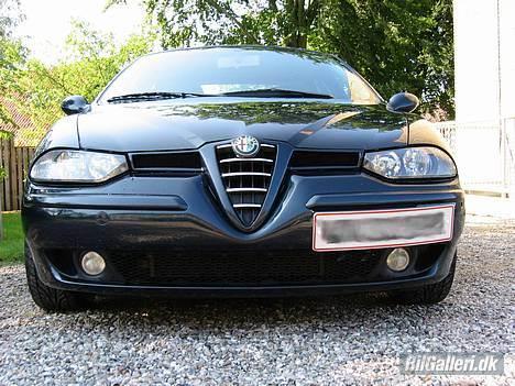 Alfa Romeo 156 2.0 16V TS Selespeed - GTA lygter og Carmudo front sådan skulle den have set ud fra starten af billede 2