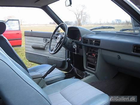 Mazda 626 coupe´ billede 3