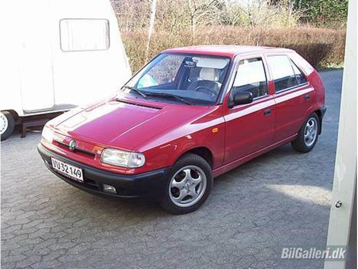 {{currentPhoto.altText}} billede {{currentPhoto.number}}