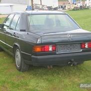 Mercedes Benz 190e