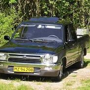 Toyota Hilux-Lowlux Solgt