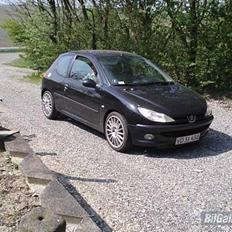 Peugeot 206 XT