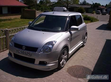 Suzuki Swift 1.5 vvt billede 1