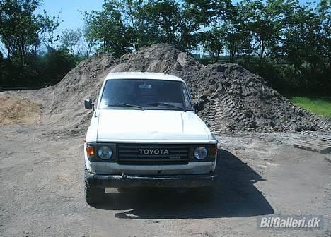 Toyota Landcruiser Hj60 *Solgt* billede 2