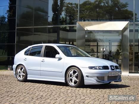 Seat Leon "SOLGT" billede 1