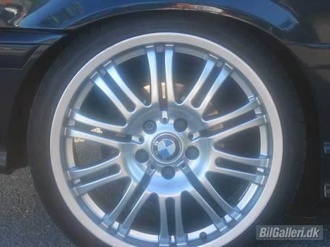 BMW 325 coupe SOLGT billede 4