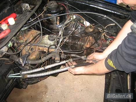 VW Golf 1 G60 - Kabeltrækket til gearskiftet og koblingkablet (Fra en Honda CRX) :o) billede 2