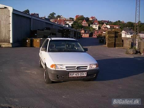 Opel astra f "solgt" billede 4