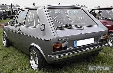 VW Polo 1 - sådan skulle den gerne komme til at se ud... bare i sort og nogle andre fælge.. billede 16