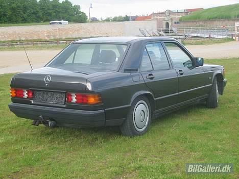 Mercedes Benz 190e billede 2