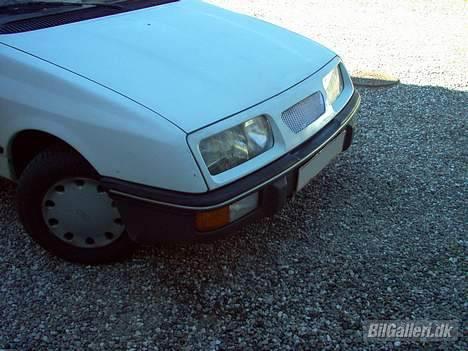 Ford Sierra "SOLGT & SKROTTET" billede 5