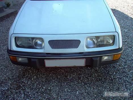 Ford Sierra "SOLGT & SKROTTET" billede 6