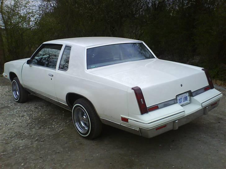 Oldsmobile Cutlass Calais billede 3
