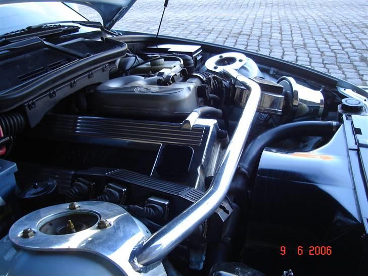 BMW E36 318is - Poleret motorrum billede 17