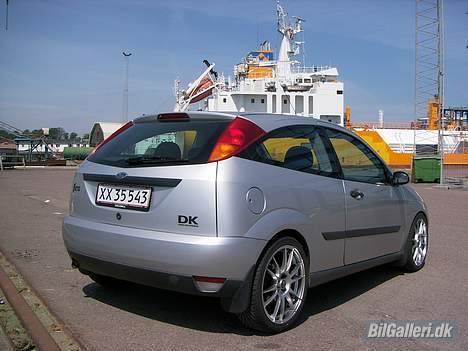 Ford Focus 2.0 trend (solgt) billede 2