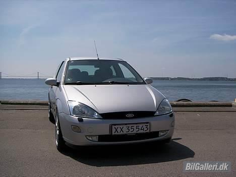 Ford Focus 2.0 trend (solgt) billede 5