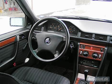 Mercedes Benz W124 250D - VOGN 49 billede 6