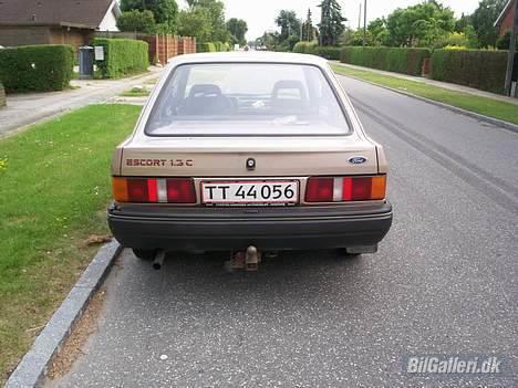 Ford Escort (Skrottet) billede 4