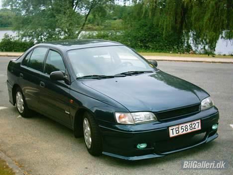 Toyota Carina E (Solgt) - sideskørter på vej billede 3
