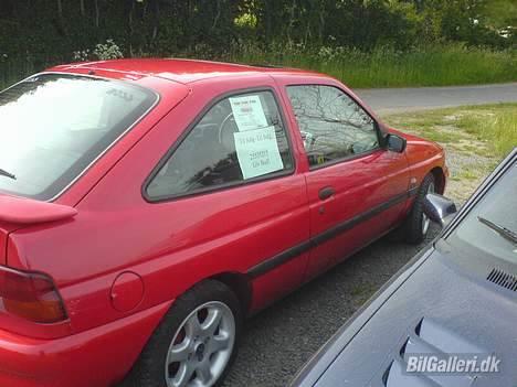 Ford (TOTALSKADET)Escort sport billede 16