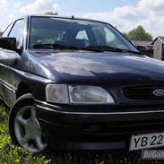 Ford escort clx 1.8i