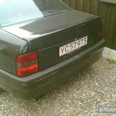 Opel Vectra 2000 16v *SOLGT*