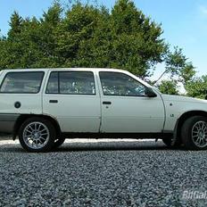 Opel Kadett E - Randi SKROTTET
