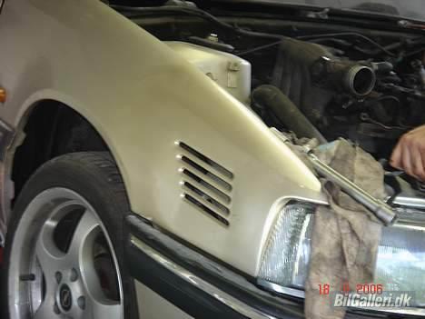 Opel Omega st.car  SOLGT ! - Så er der kommet gæller i dytten.... billede 11