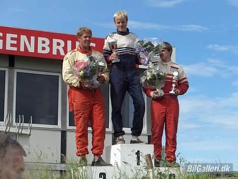 Mazda 323 1.6i gt (folkeracer) - det er mig til højre billede 14