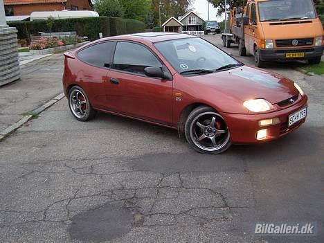 Mazda 323c "DØD" DRUKNET billede 1