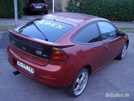 Mazda 323c "DØD" DRUKNET billede 9