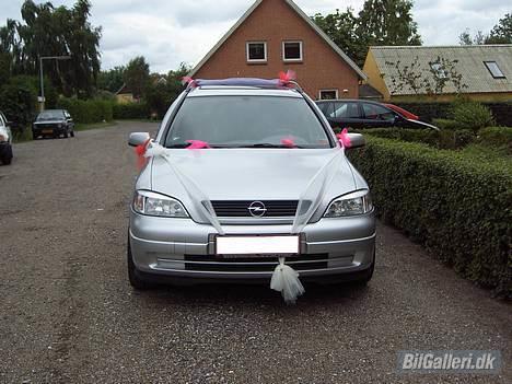Opel Astra G Club Wagon Solgt - Sådan ser bilen ud efter sit bryllup, hvor den har fået tøsetøjet på hehe billede 18