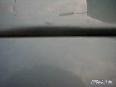 Skoda Favorit - bobler i den ellers nye lakkering fra maj 2005 billede 8