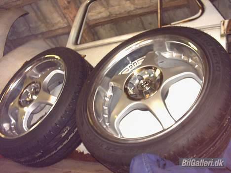 BMW 320 i SOLGT billede 7