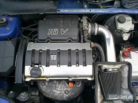 Peugeot 106 gti (SOLGT) - Den dejlige lille motor.. :p billede 3