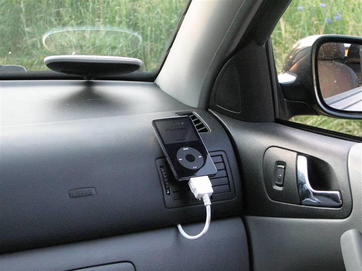 Skoda Octavia TDi Combi SOLGT. - 20 Gb iPod, tilsluttet HU. billede 11