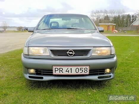 Opel Vectra A 2.0i 16V "SOLGT" billede 6