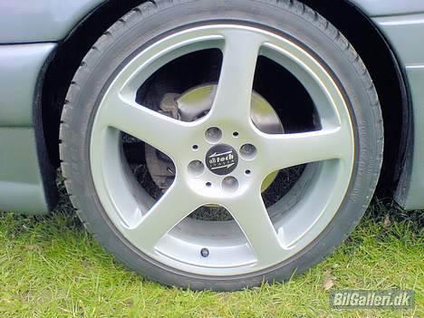 Opel Vectra A 2.0i 16V "SOLGT" billede 10