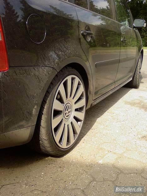 VW Touran 1.9 TDI - 20" CROM - Sænket ja tak, tjaaa og godt beskidt :-) billede 14