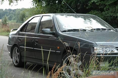 Peugeot 405 SRDT-Totaltskadet :( - Fin er den blevet, nu er der ikke så lang vej igen! billede 1