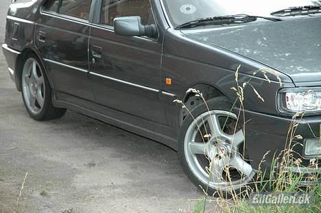 Peugeot 405 SRDT-Totaltskadet :( - Tjahhh.... billede 2