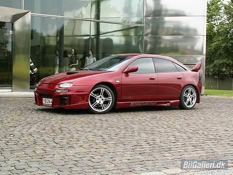 Mazda 323f..TURBO..solgt.. billede 3