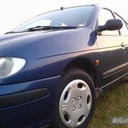 Renault Megane -total smadret RIP